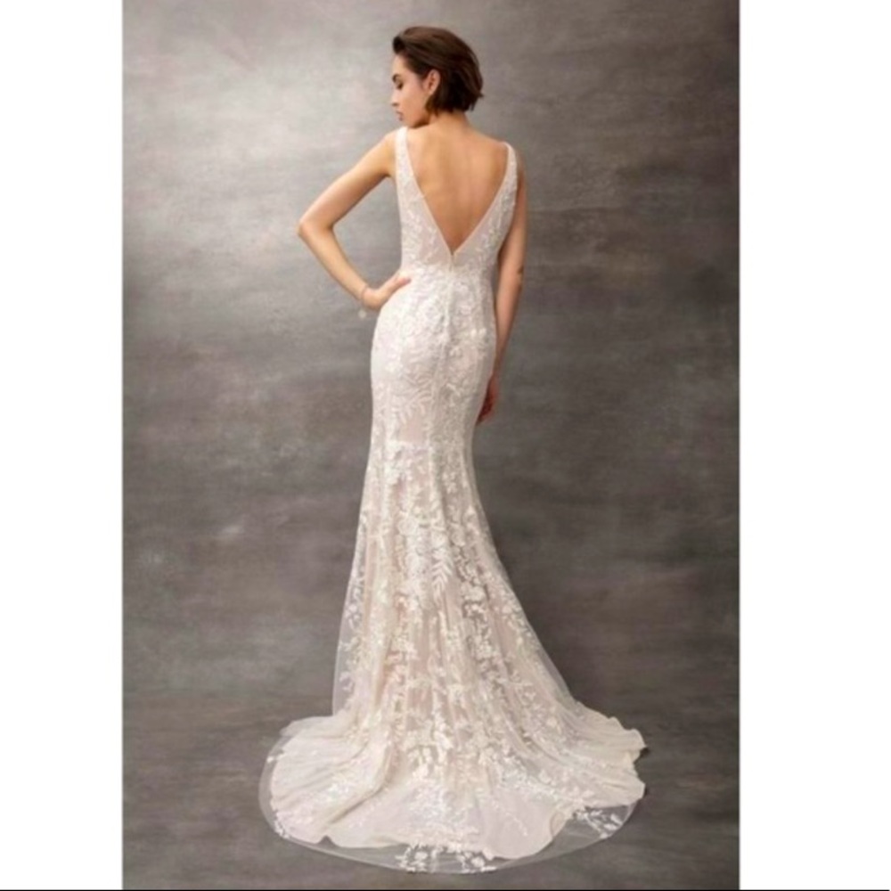 Floravere J. Didion Wedding Gown - size 12 - brand new and unaltered NWT